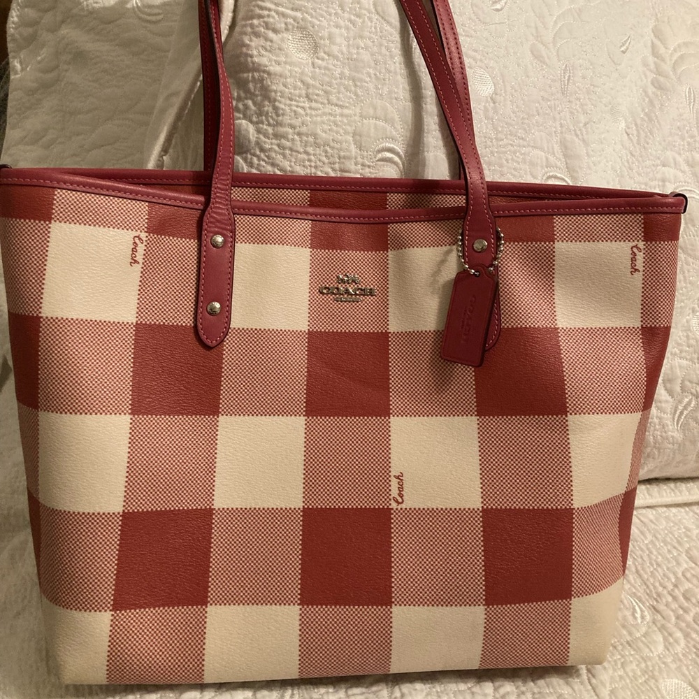 *** SOLD SOLD SOLD ***NWOT-COACH GINGHAM TOTE- signature